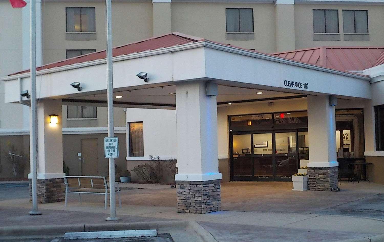 Clarion Pointe Jacksonville Near Camp Lejeune Exterior photo
